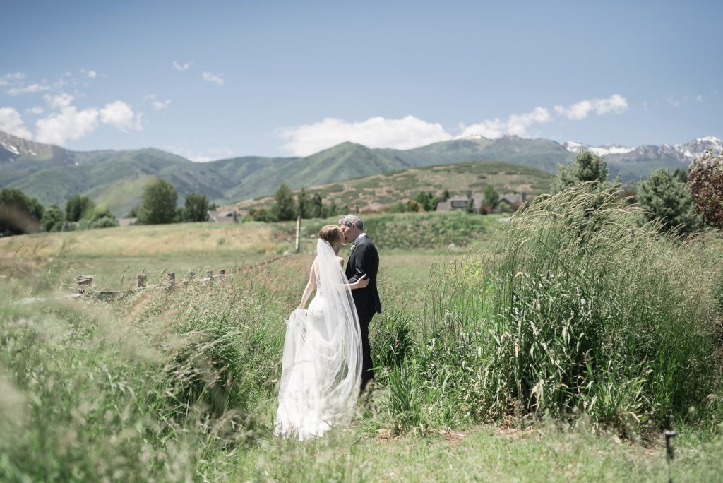 River Bottoms Ranch First Look by Elisha Braithwaite Photography